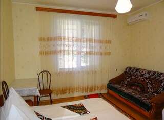 Мини-отель Мини-гостиница Кипарис Цандрыпш Бюджетный двухместный номер с 1 кроватью или 2 отдельными кроватями-9